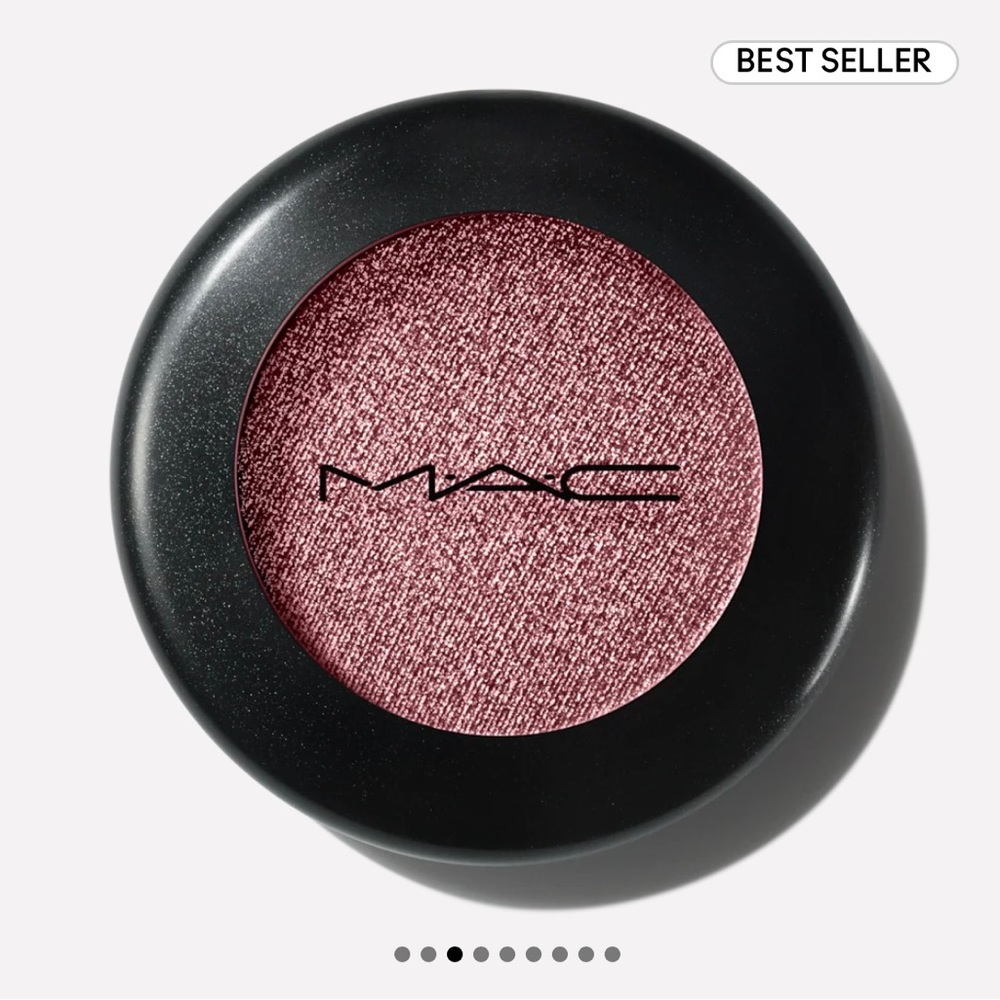 MAC eyeshadow Nude Model